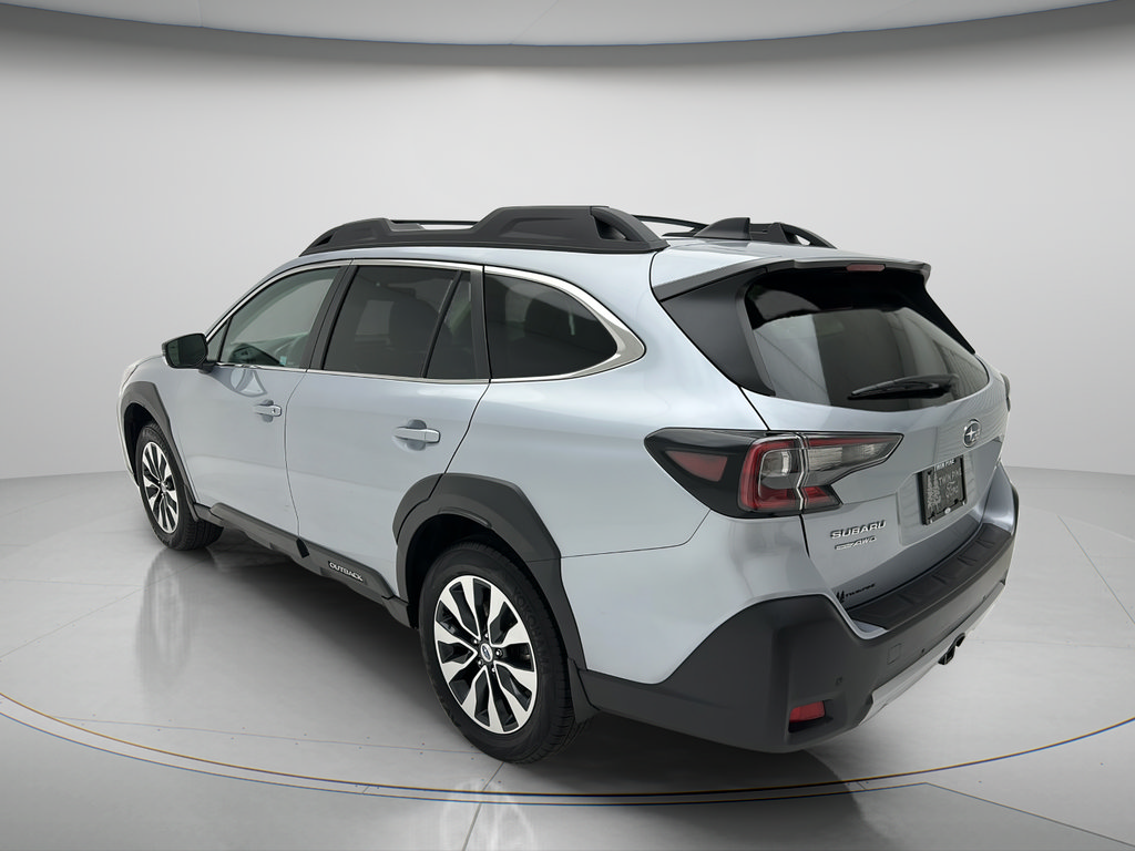Used 2023 Subaru Outback Limited AWD/4WD image 7