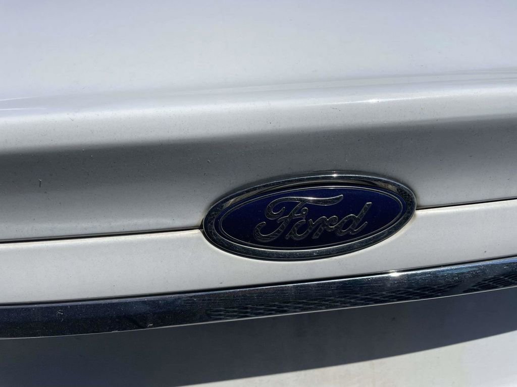 Used 2018 Ford Fusion SE FWD image 23