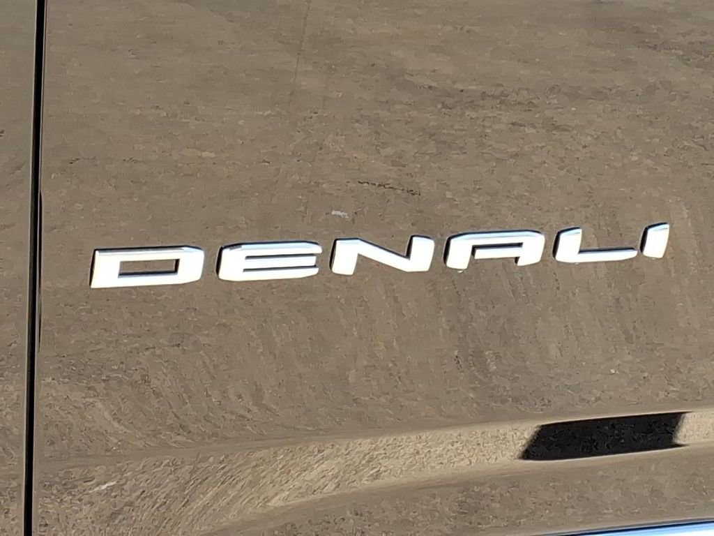 New 2026 GMC Yukon Denali image 11