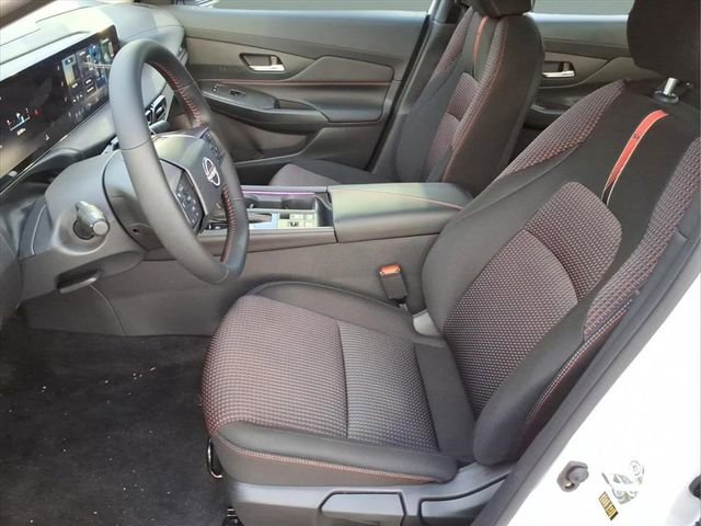 Certified 2026 Nissan Sentra SR w/ Floor Mat Package FWD image 11