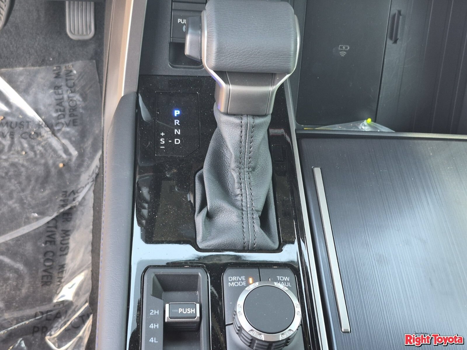 New 2026 Toyota Sequoia Platinum AWD/4WD image 25