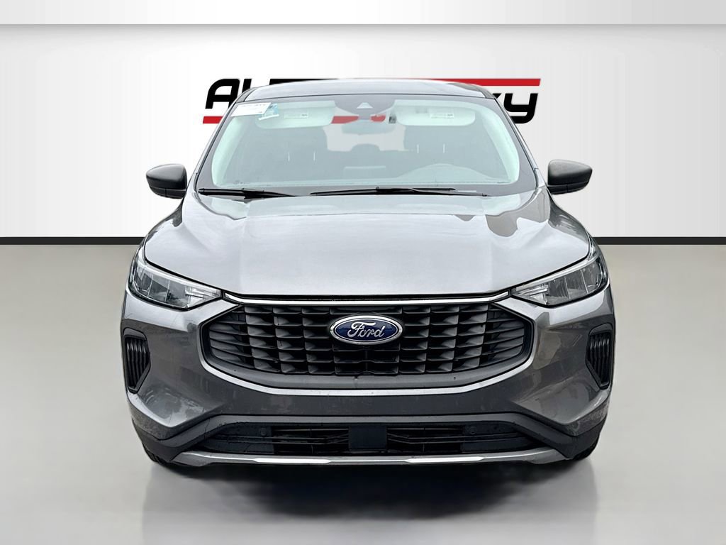 Used 2023 Ford Escape Active image 2