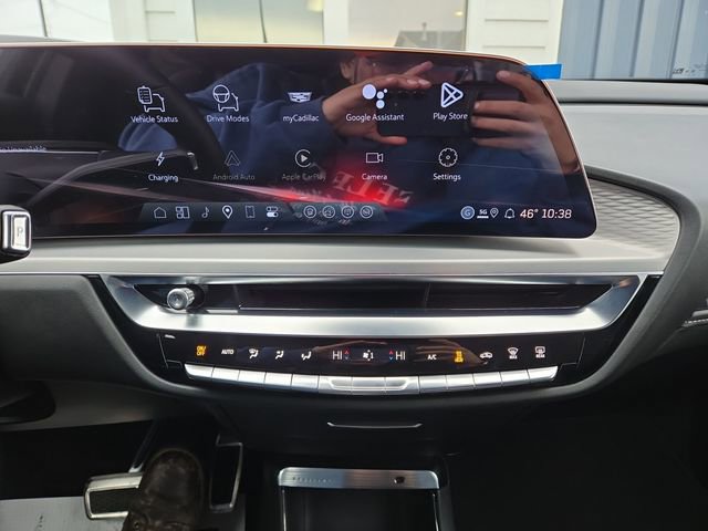 New 2026 Cadillac Lyriq V w/ Exterior Carbon Fiber Package image 27