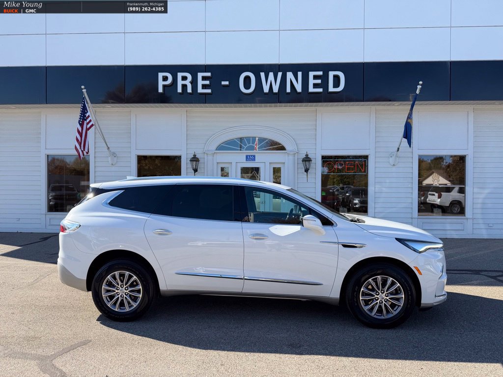 Used 2024 Buick Enclave Essence w/ Trailering Package, 5000 lbs. FWD image 4