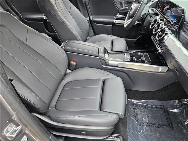 Used 2026 Mercedes-Benz GLB 250 image 19