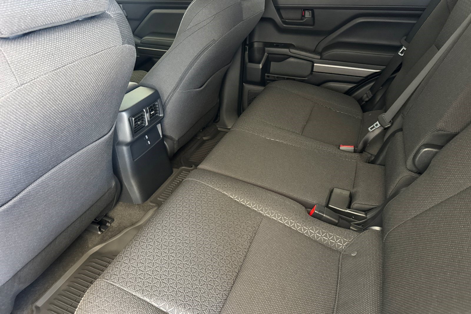New 2026 Toyota 4Runner SR5 AWD/4WD image 22