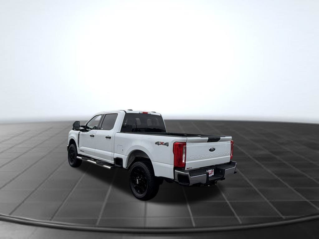 Used 2023 Ford F250 XLT AWD/4WD image 10