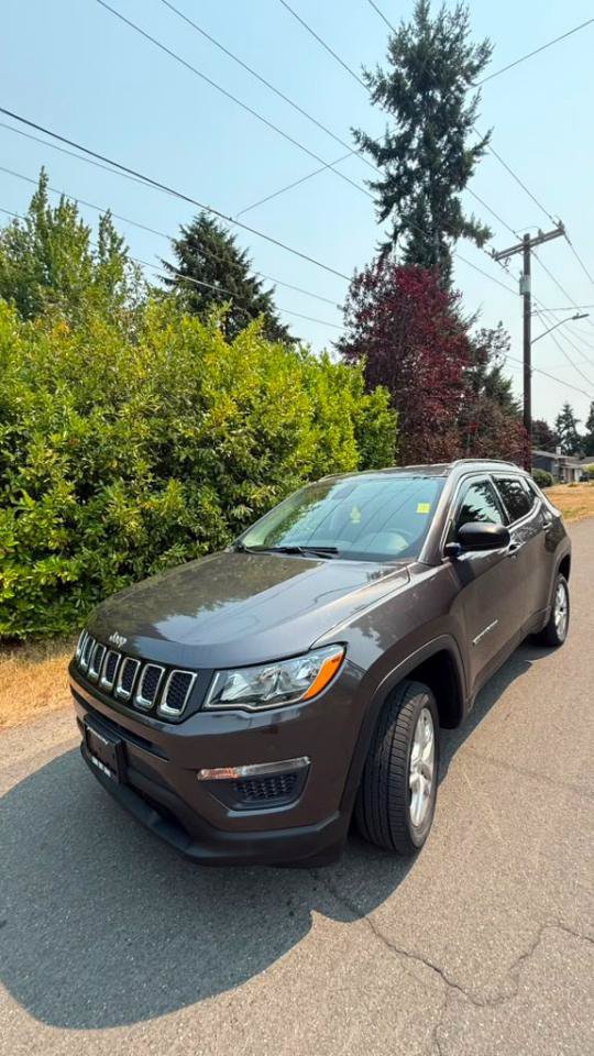 Used 2020 Jeep Compass Sport w/ Sport Appearance Group AWD/4WD image 4