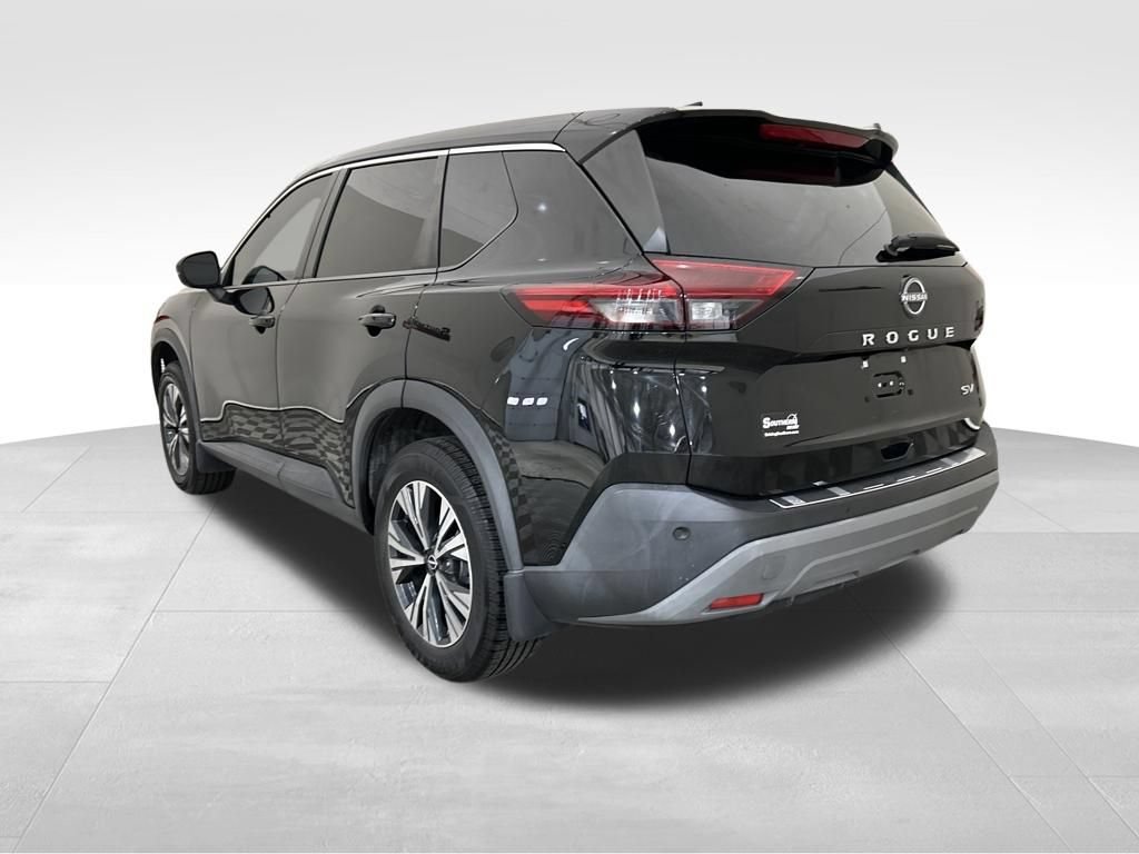 Used 2022 Nissan Rogue SV FWD image 3