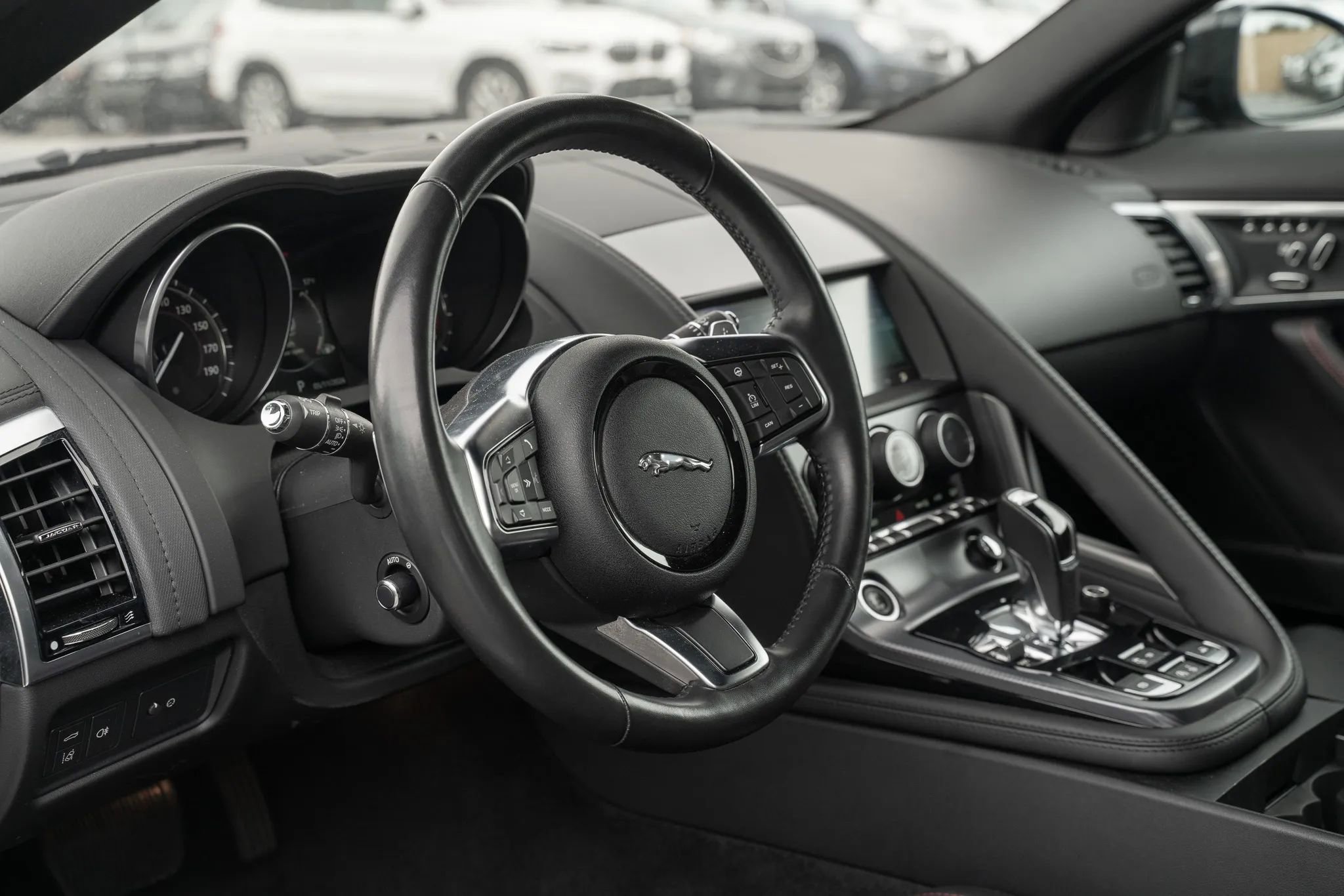 Used 2020 Jaguar F-TYPE R-Dynamic AWD/4WD image 18