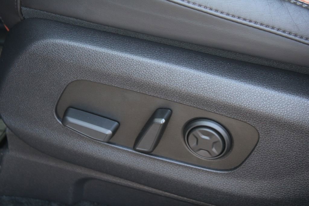 Used 2024 Kia Carnival SX FWD image 31