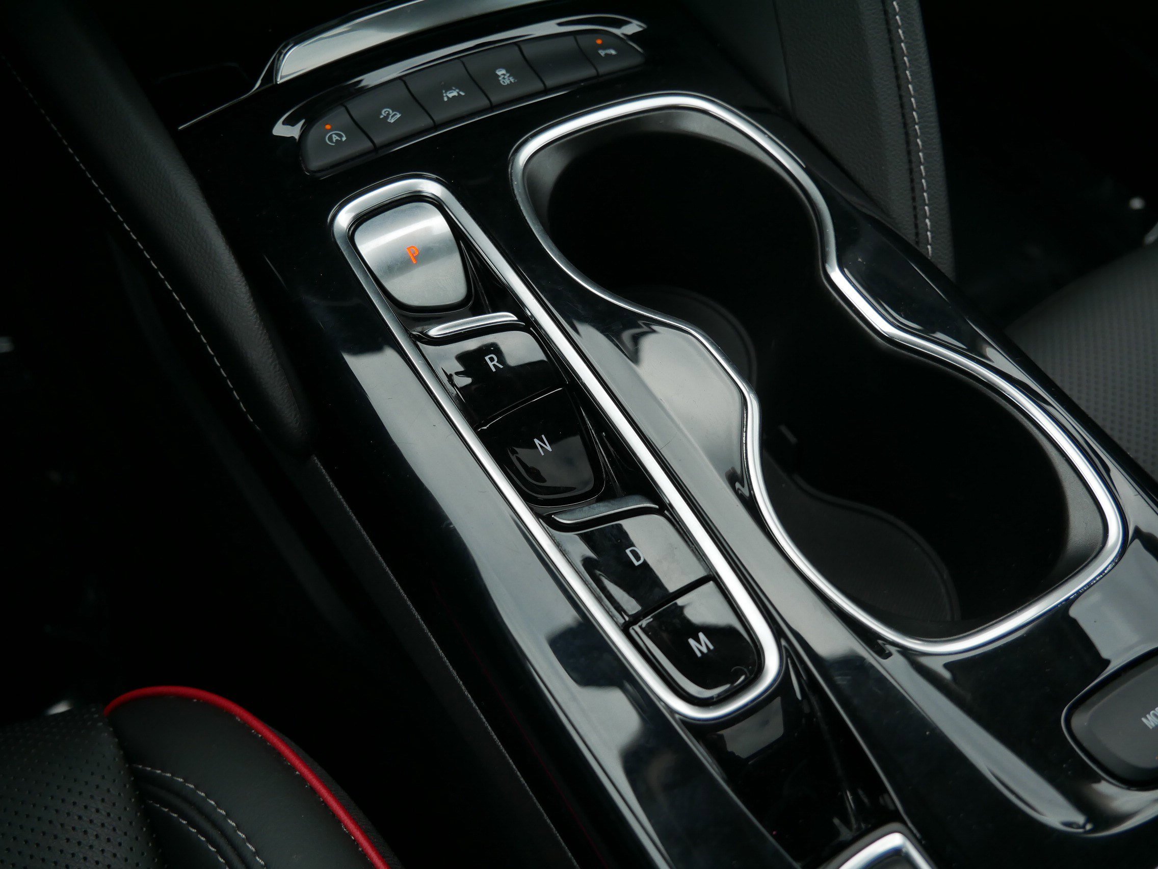 Used 2023 Buick Envision Essence w/ Sport Touring Package image 24