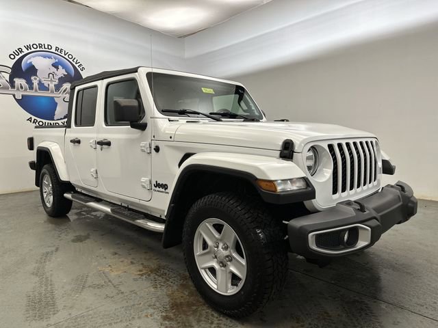 Used 2022 Jeep Gladiator Sport AWD/4WD image 12