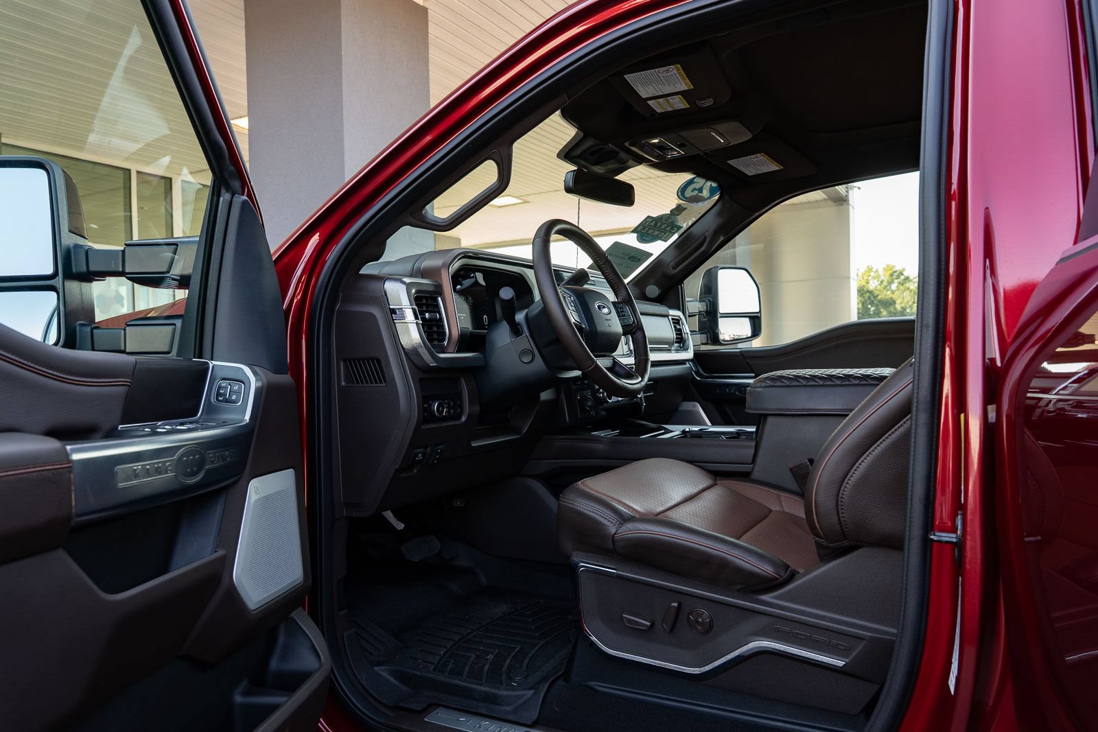 Used 2025 Ford F450 King Ranch w/ FX4 Off-Road Package AWD/4WD image 19