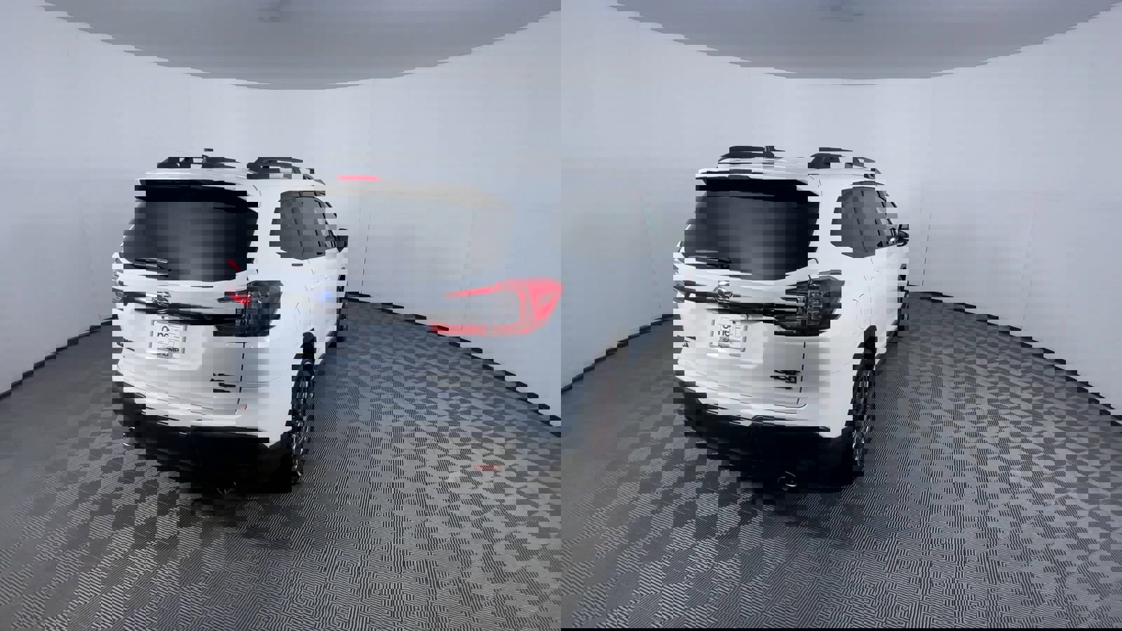 Used 2025 Subaru Ascent Bronze Edition w/ Popular Package #2 image 8