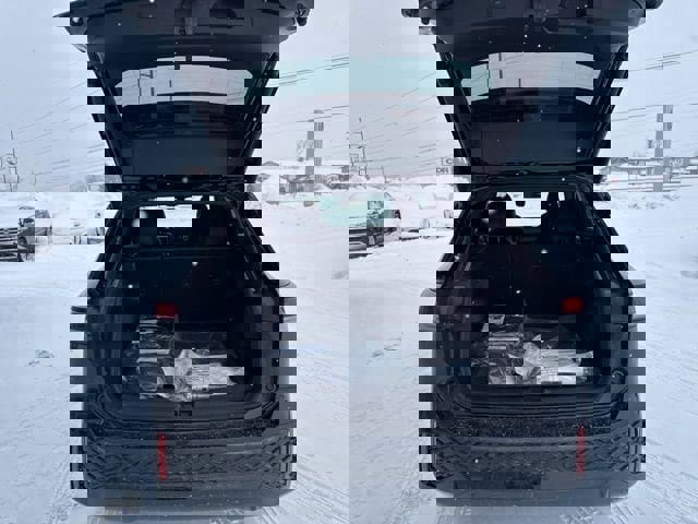 New 2026 Volkswagen Tiguan SE R-Line image 17