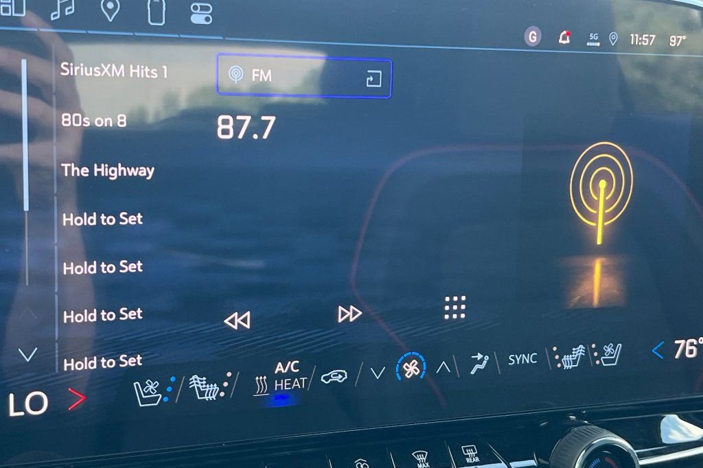 New 2025 Chevrolet Blazer EV RS image 15