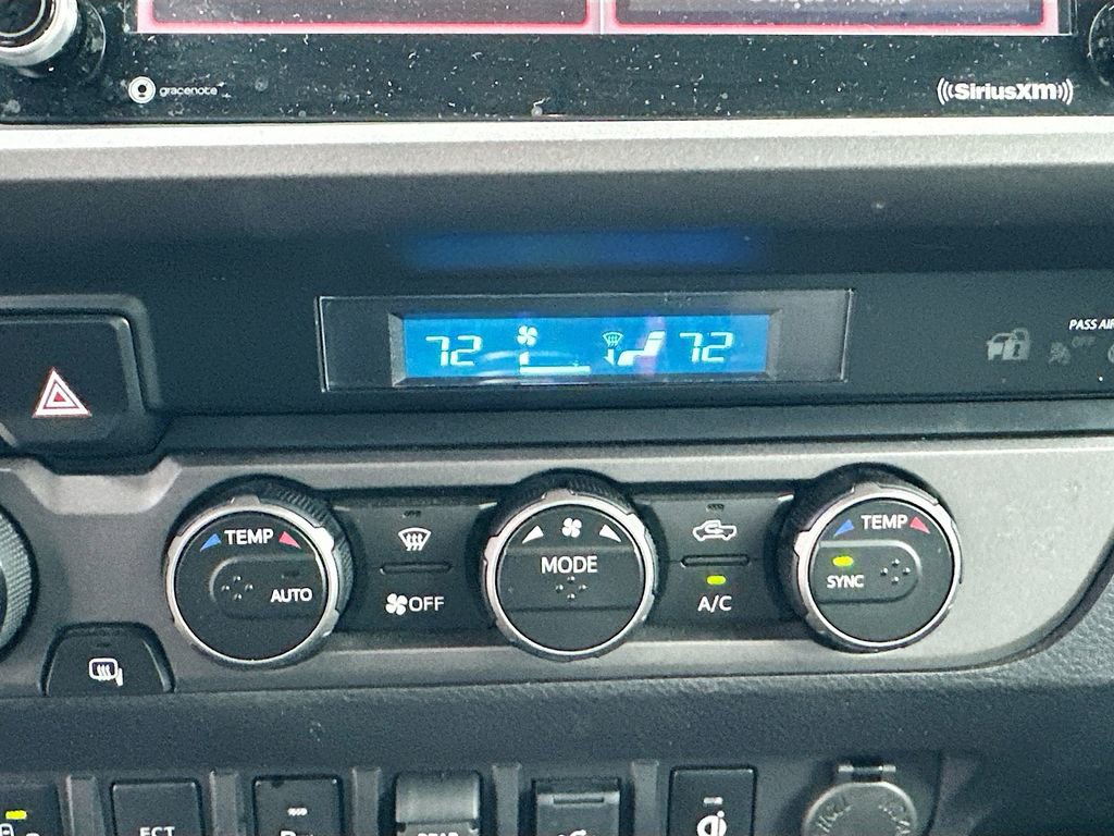 Used 2023 Toyota Tacoma TRD Sport w/ Technology Package image 15