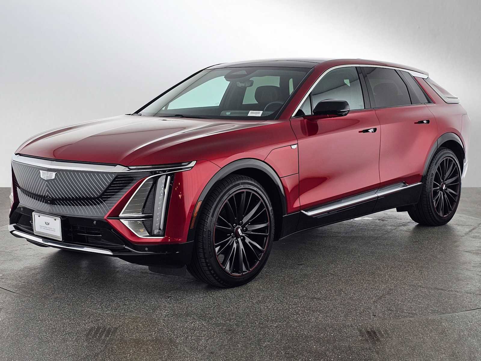 Used 2025 Cadillac Lyriq Luxury w/ LPO, Red Accent Package image 7