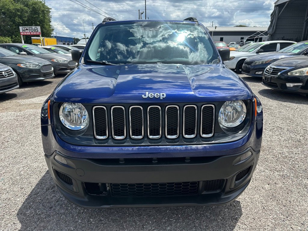 Used 2017 Jeep Renegade Sport w/ Power & Air Group FWD image 2