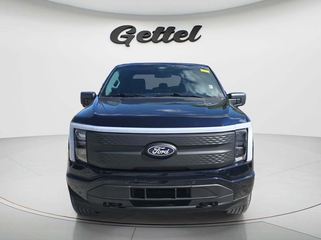Used 2025 Ford F150 Lightning Flash image 8