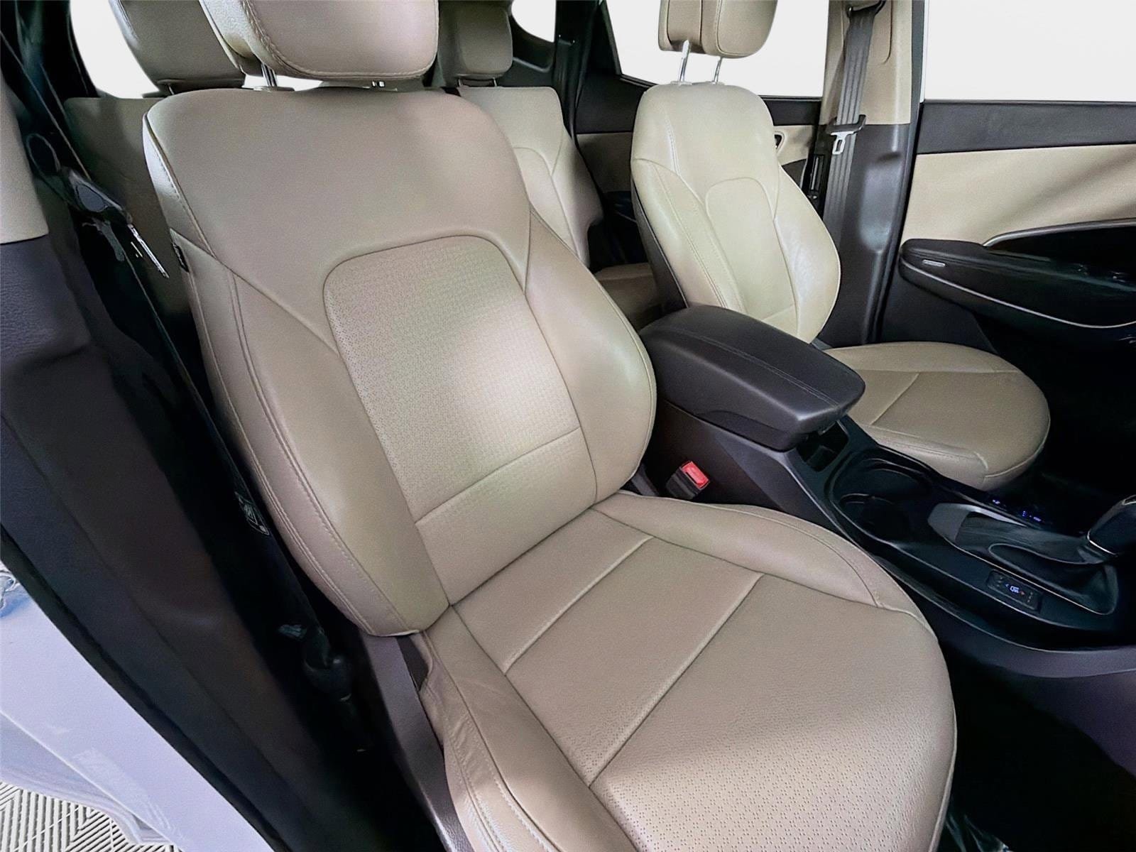 Used 2015 Hyundai Santa Fe Sport 2.0T w/ Option Group 05 FWD image 27