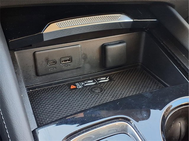 Certified 2025 Buick Envision Preferred image 11