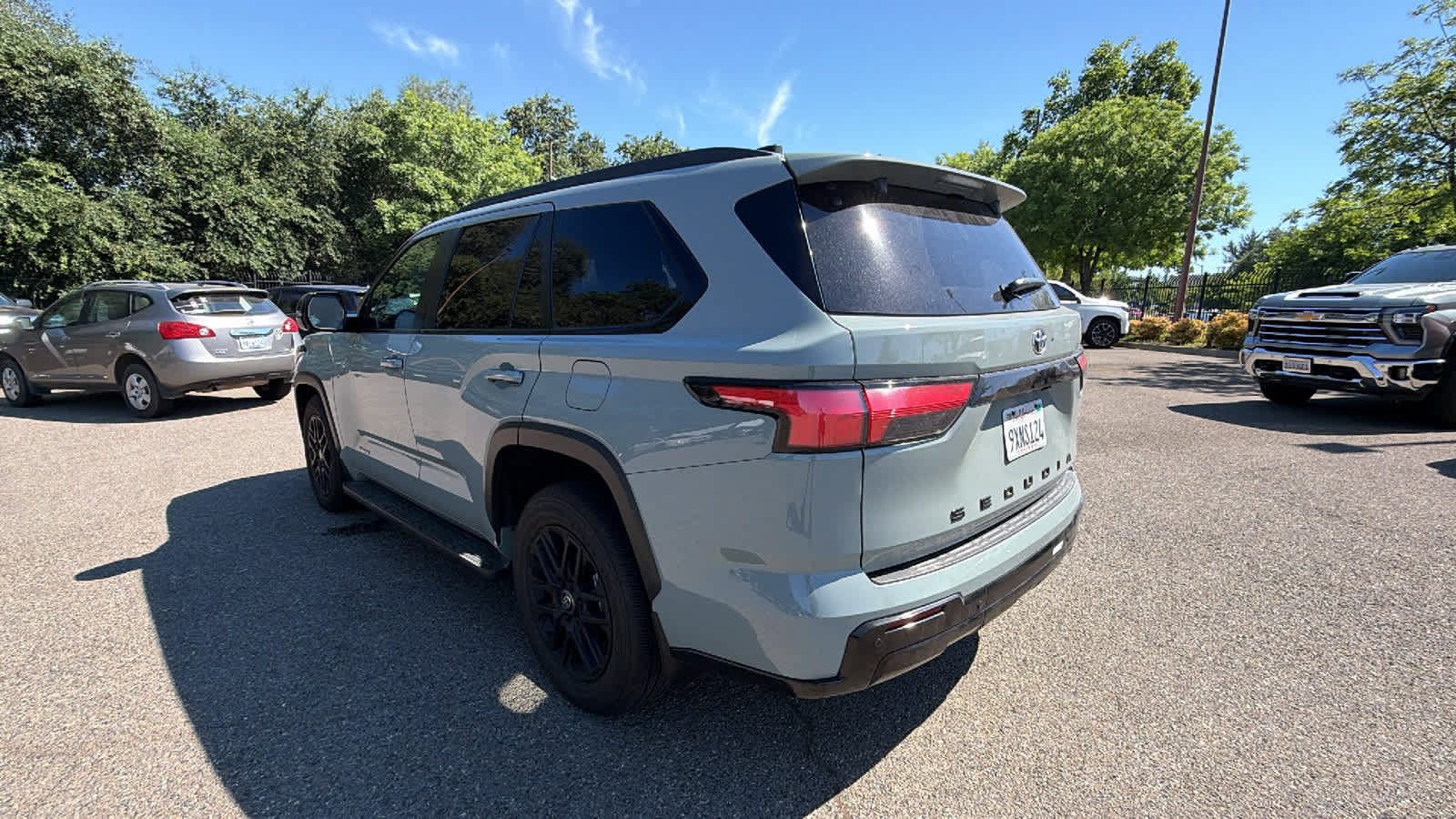 Used 2026 Toyota Sequoia Limited w/ Tow Technology Package AWD/4WD image 7