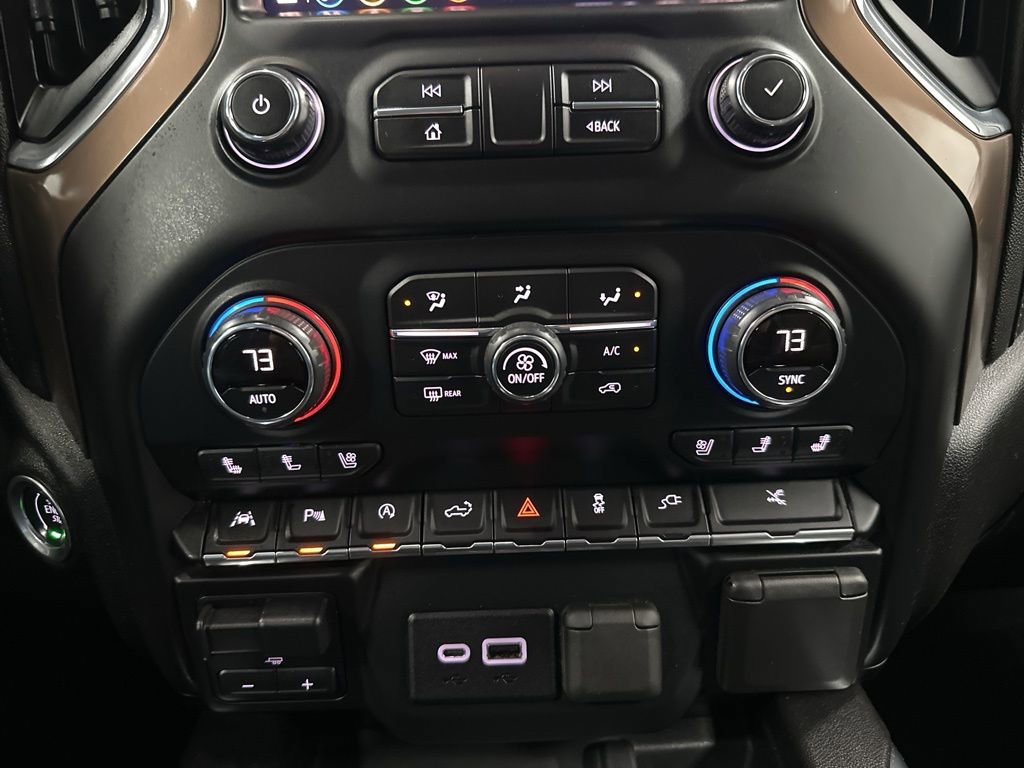 Used 2019 Chevrolet Silverado 1500 High Country w/ Technology Package AWD/4WD image 26