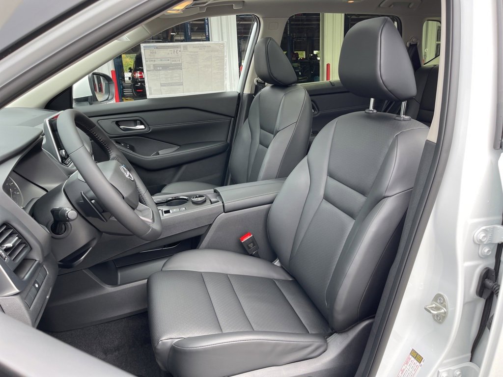 New 2026 Nissan Rogue SV w/ SV Premium Package image 17