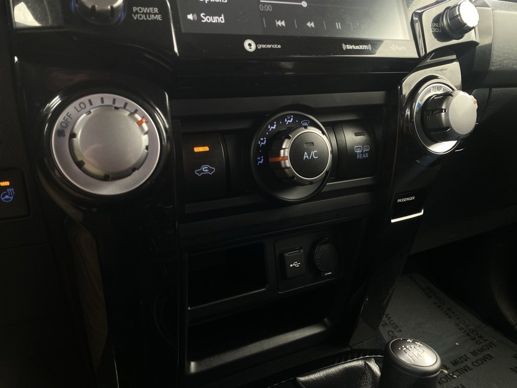 Used 2024 Toyota 4Runner TRD Off-Road Premium image 18