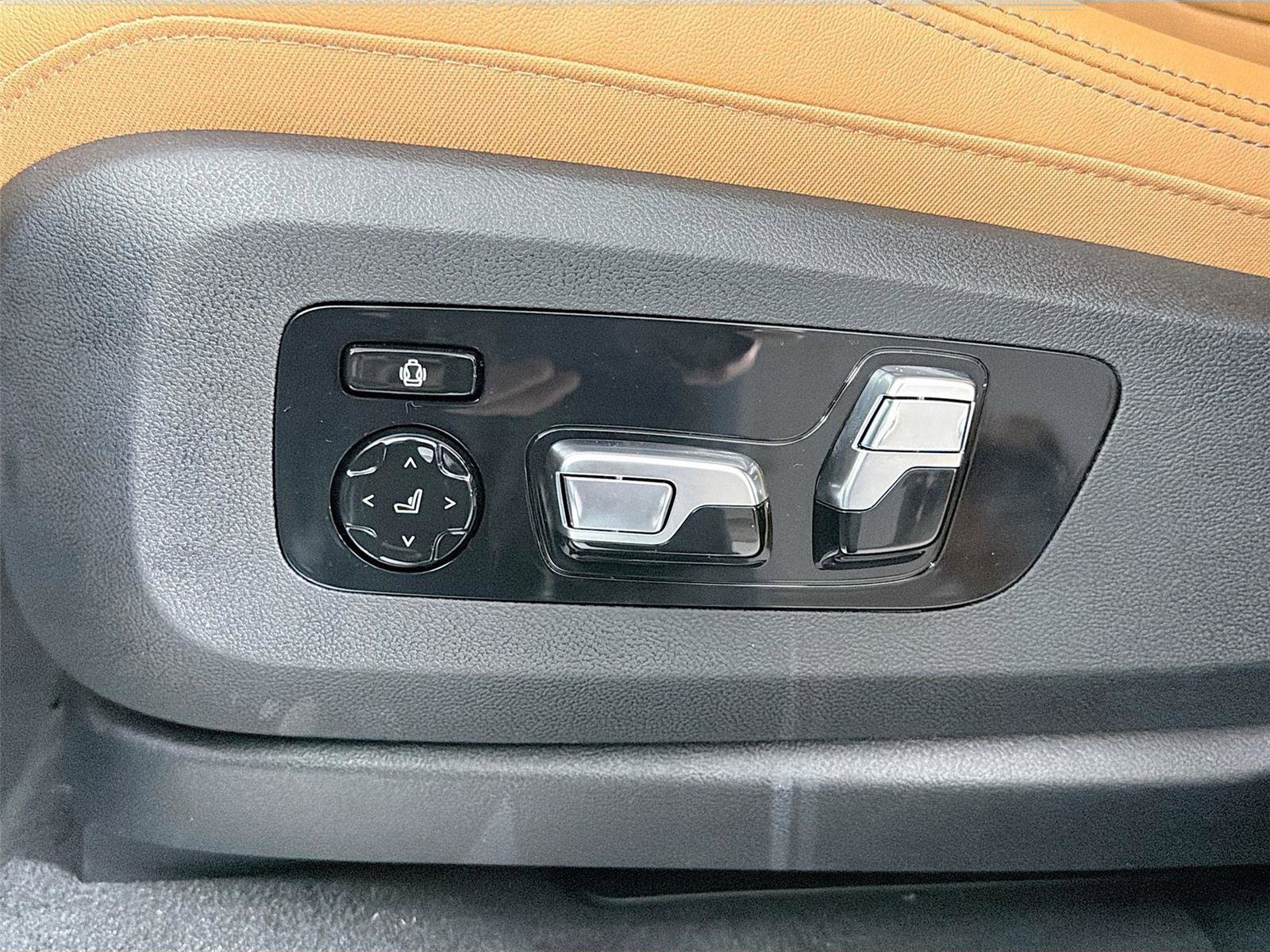 New 2026 BMW X5 M60i image 19