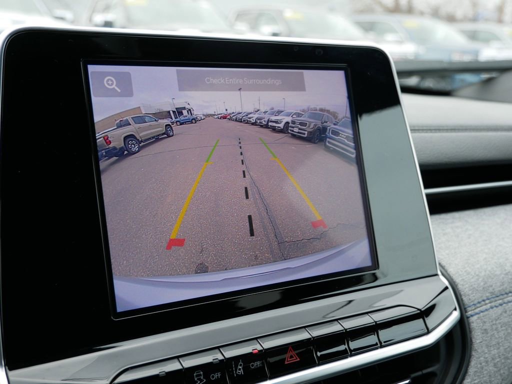 Used 2025 Jeep Compass Latitude AWD/4WD image 34