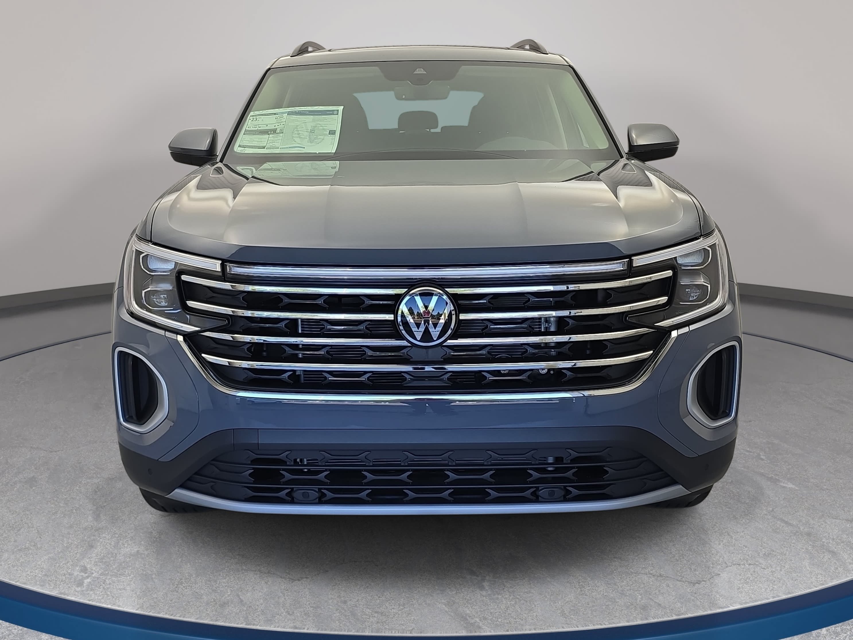 New 2026 Volkswagen Atlas SE FWD image 2