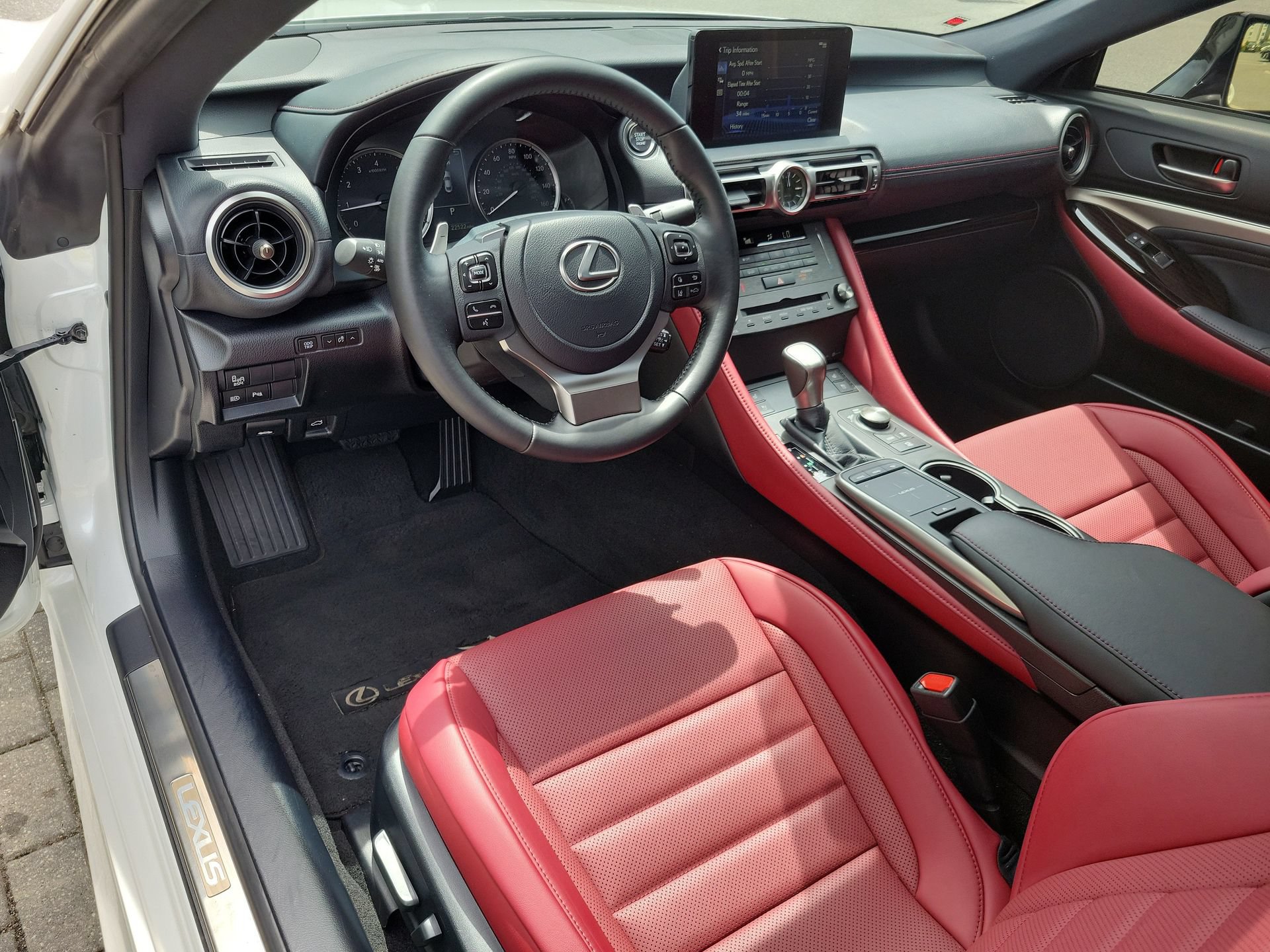 Used 2024 Lexus RC 300 w/ Premium Package RWD image 17