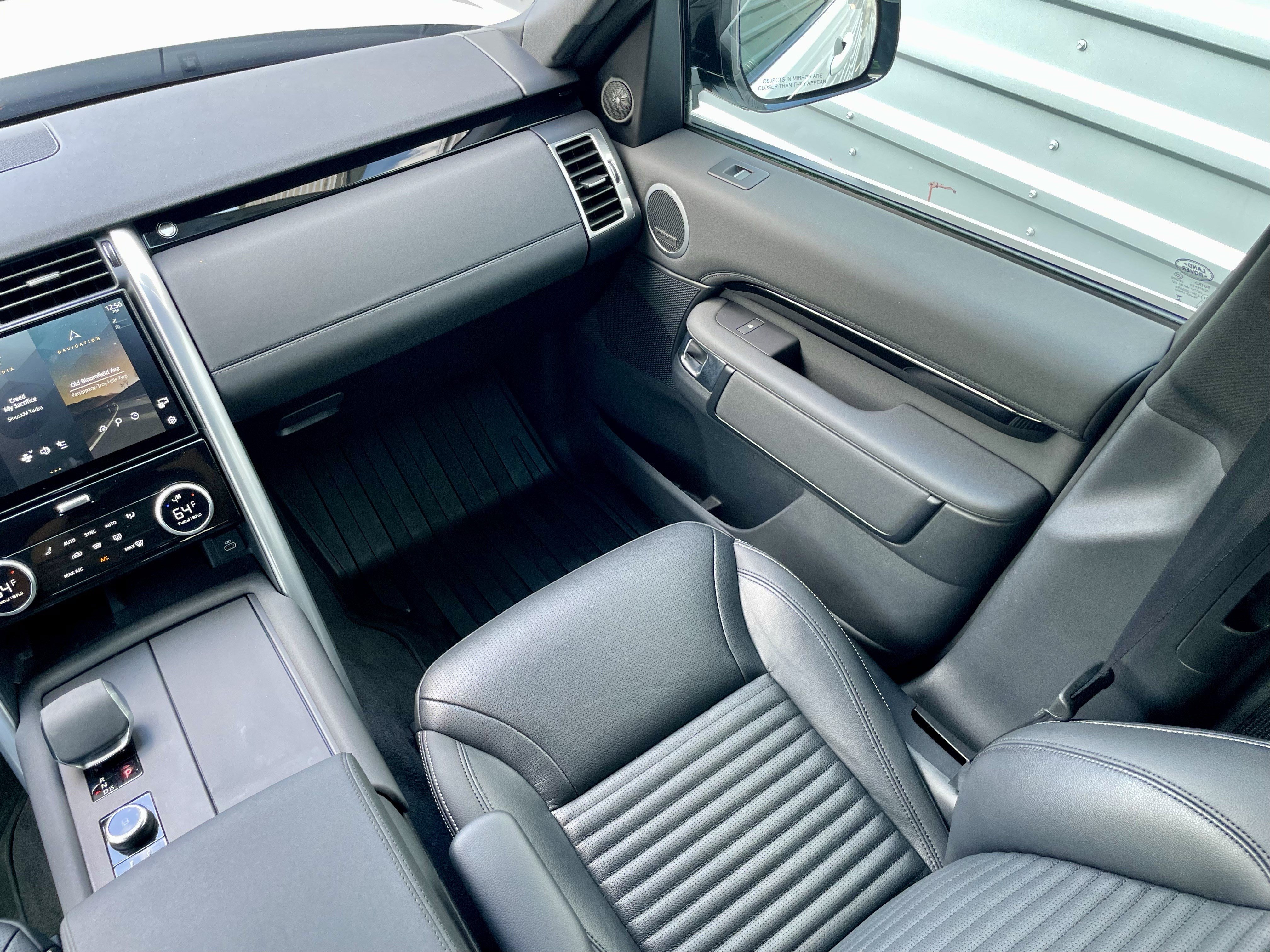 Certified 2025 Land Rover Discovery S AWD/4WD image 18