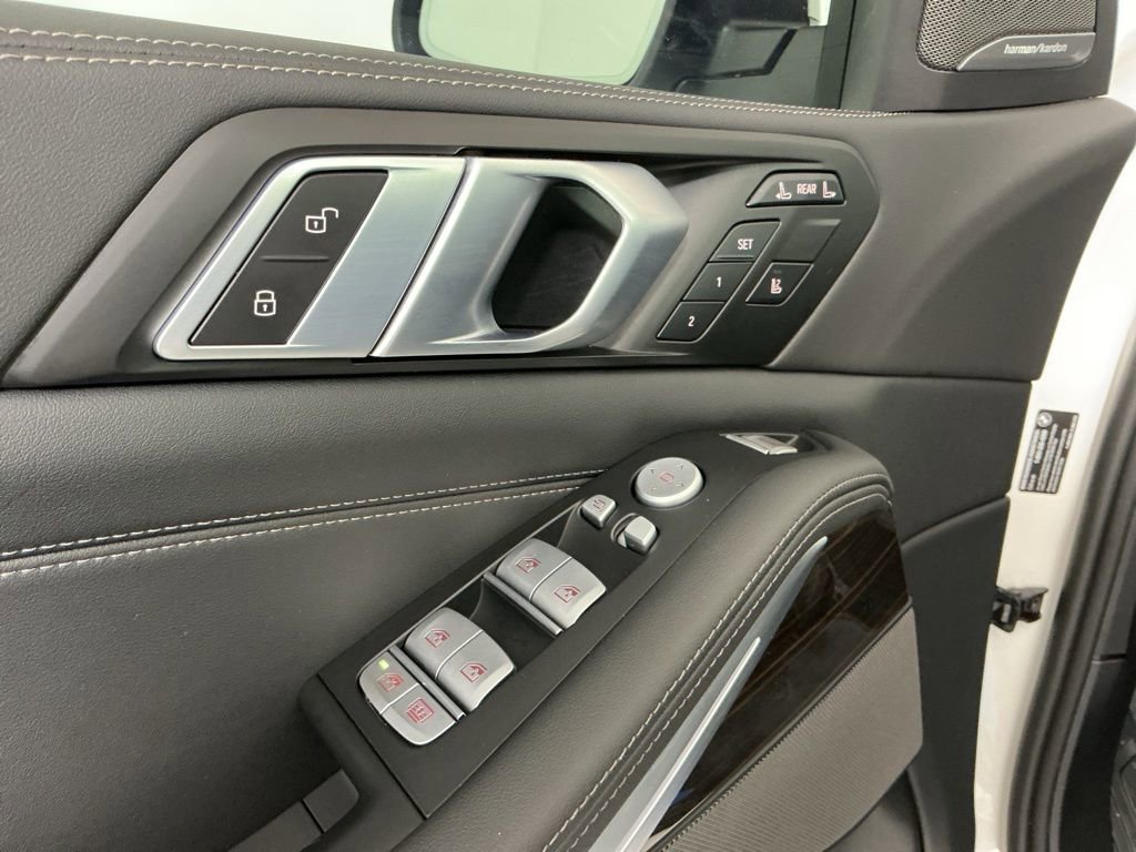 Certified 2025 BMW X7 xDrive40i w/ Premium Package image 20