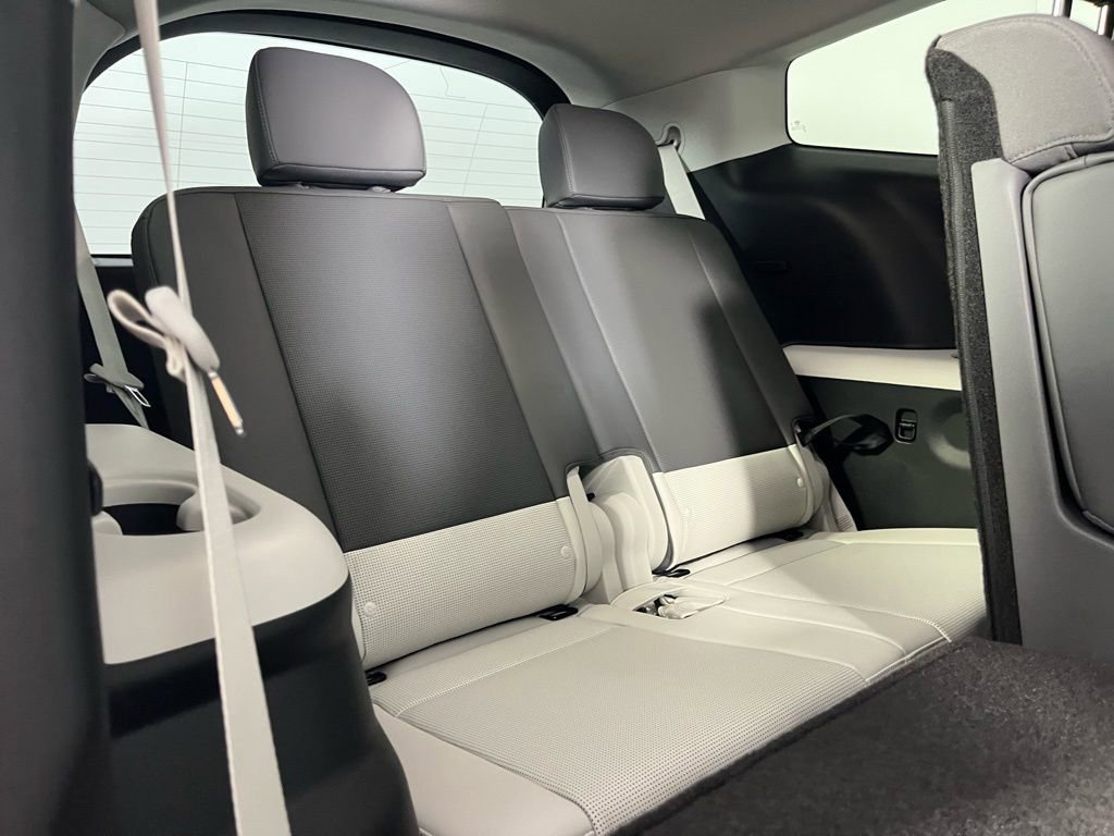 Used 2026 Hyundai Ioniq 9 SEL image 31