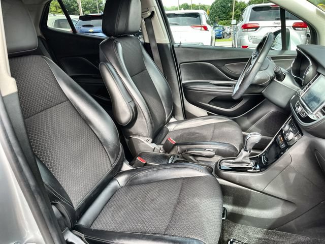 Used 2021 Buick Encore Preferred w/ Safety Package AWD/4WD image 26