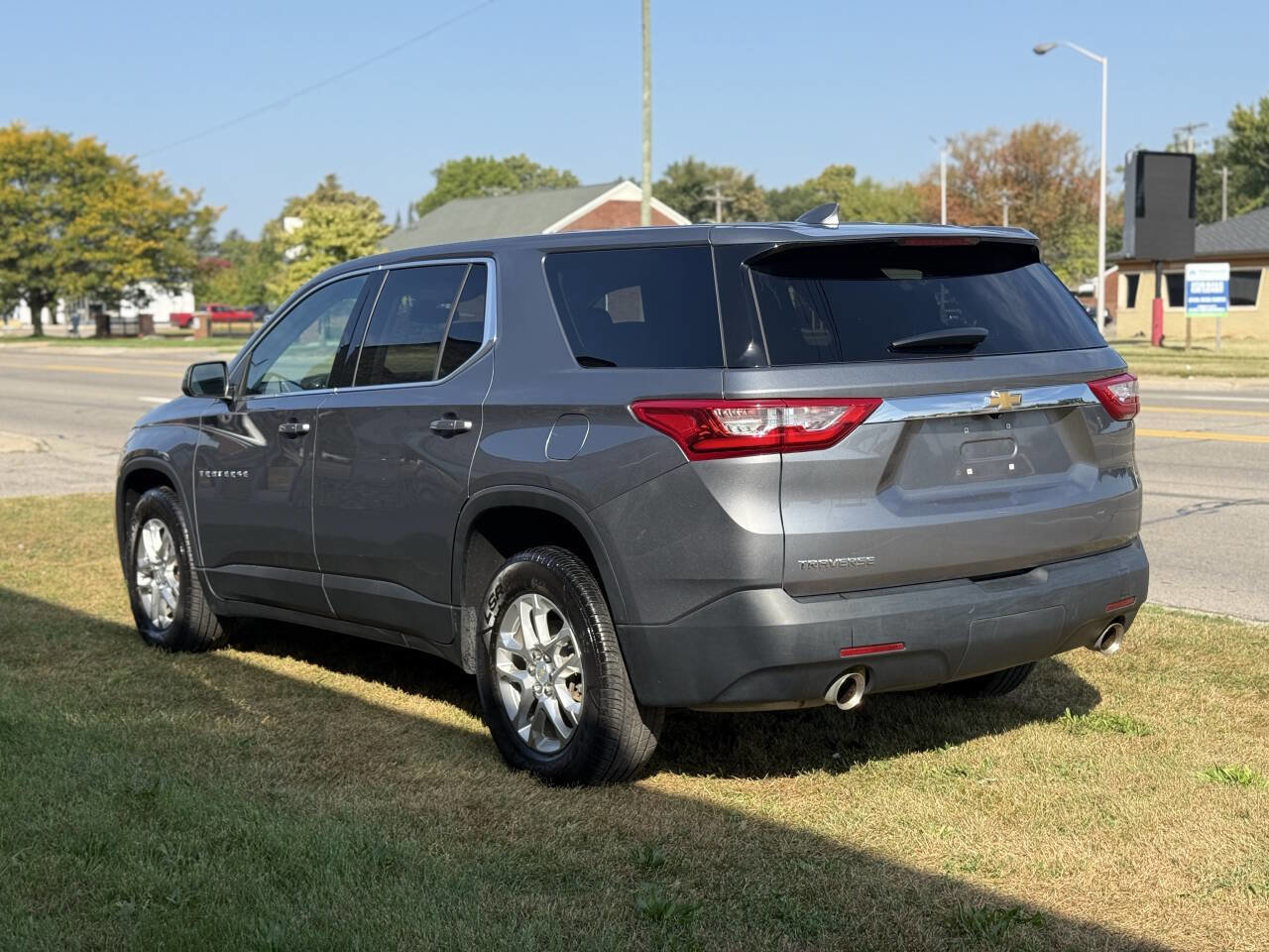 Used 2021 Chevrolet Traverse LS w/ LPO, Floor Liner Package image 5