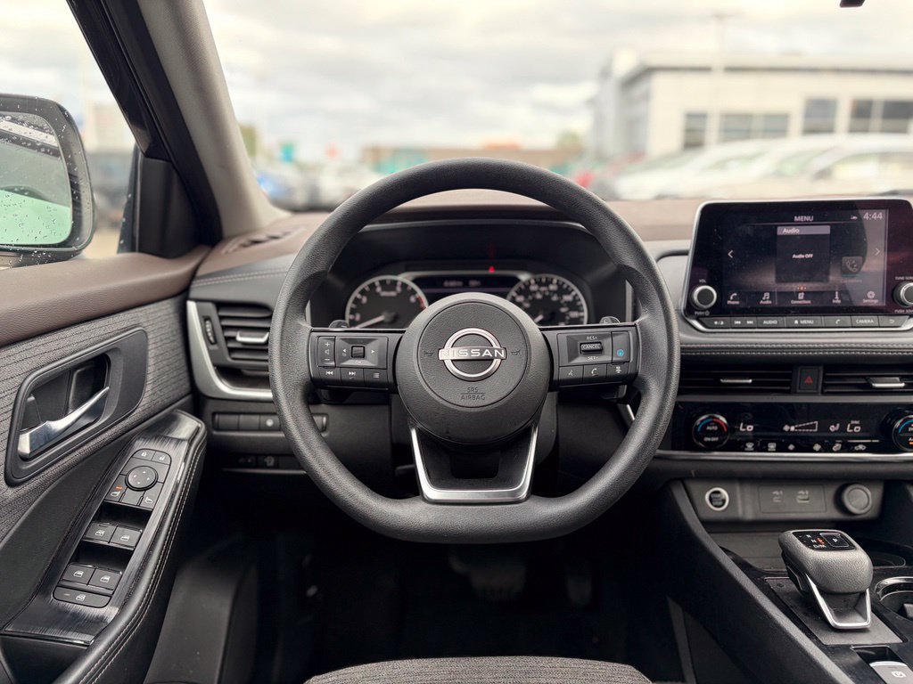 Used 2023 Nissan Rogue SV AWD/4WD image 22