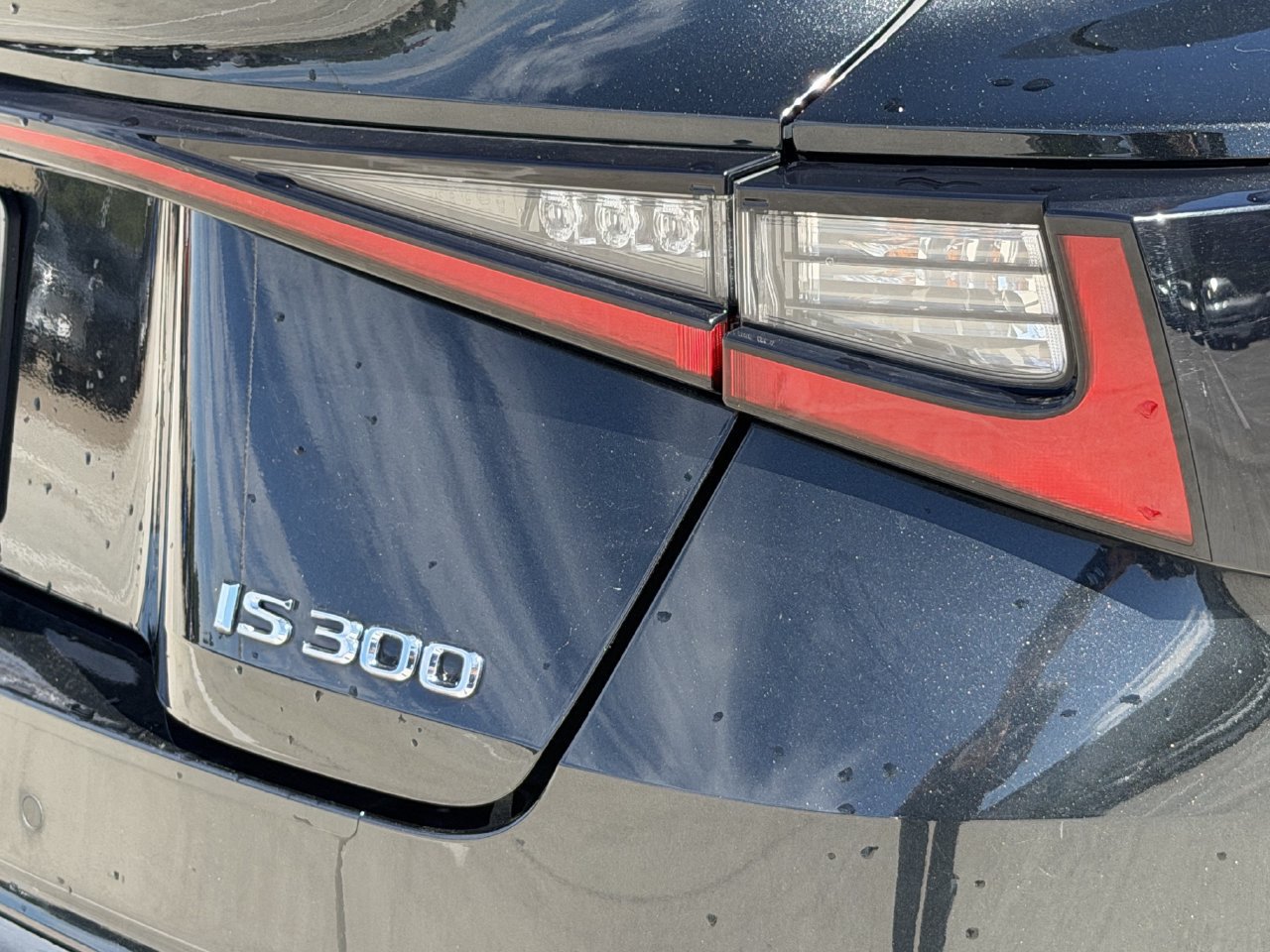 Used 2021 Lexus IS 300 w/ Comfort Package RWD image 7