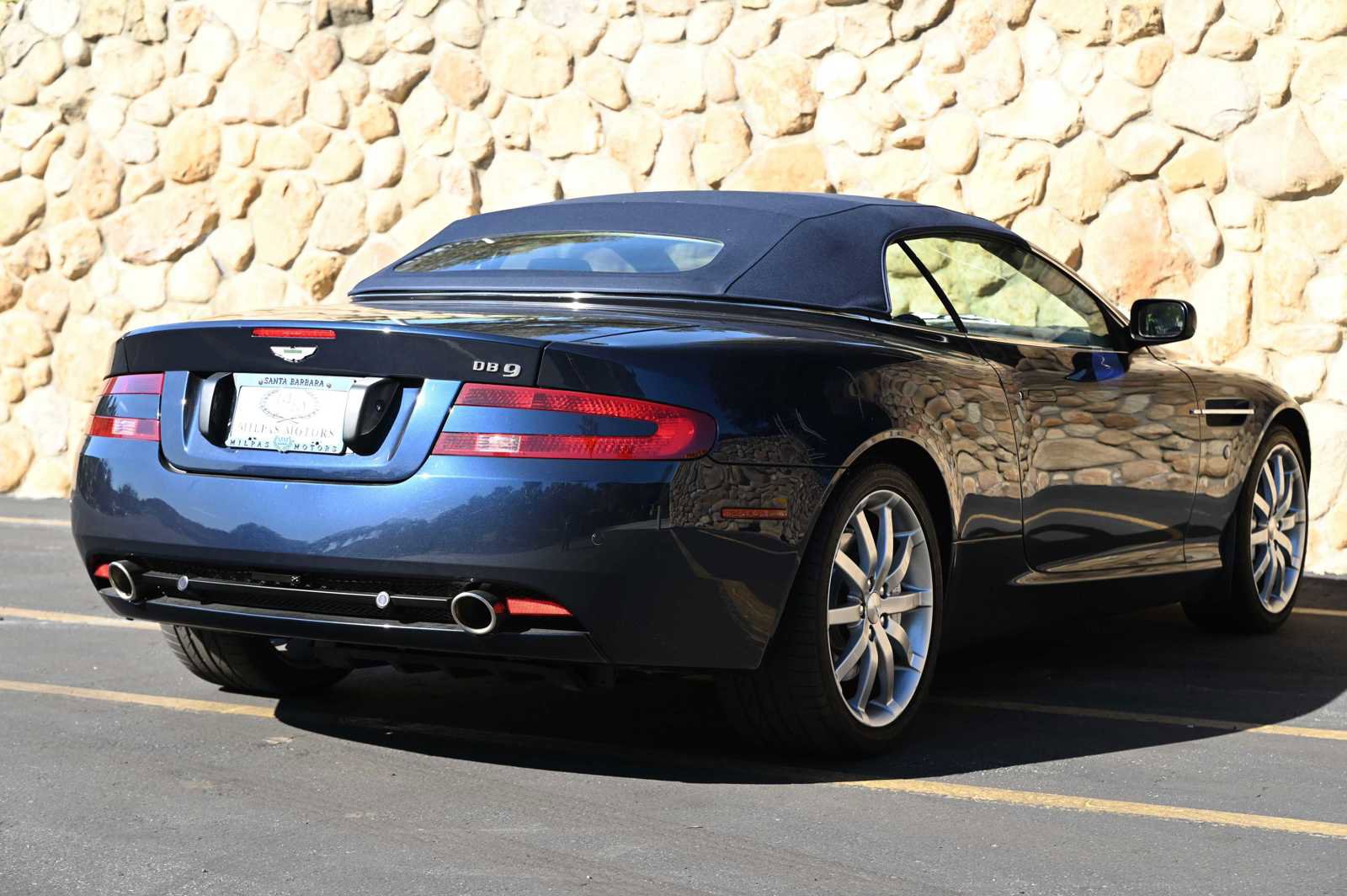 Used 2007 Aston Martin DB9 Volante image 8