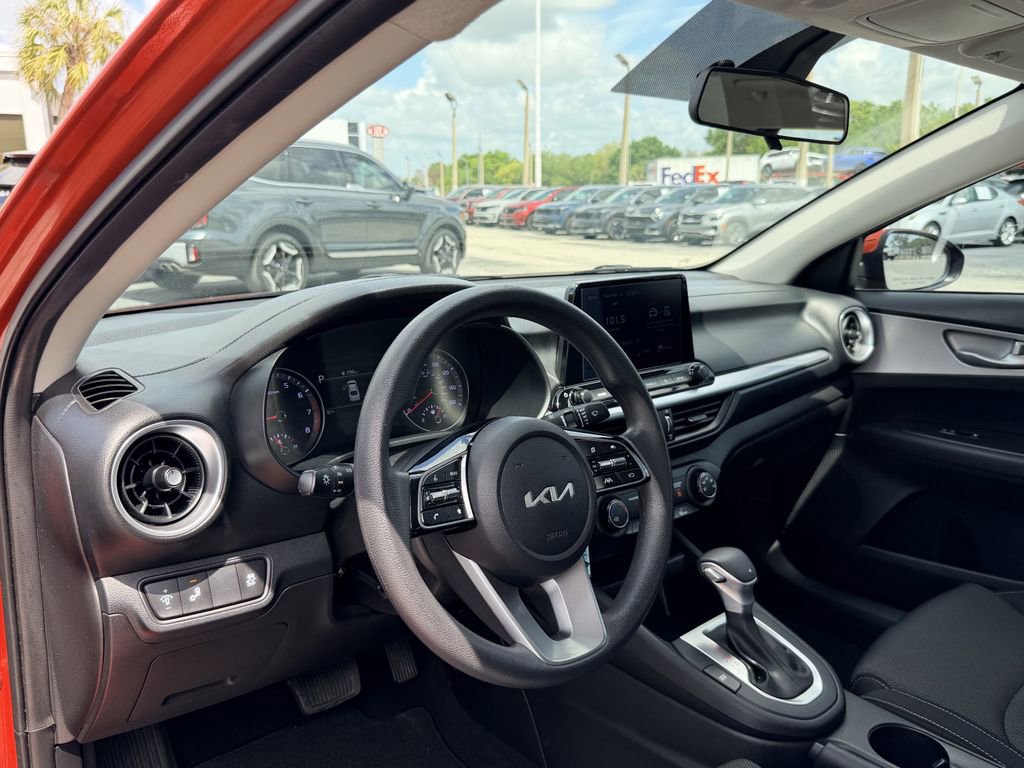 Certified 2023 Kia Forte LXS w/ LXS Technology Package image 19