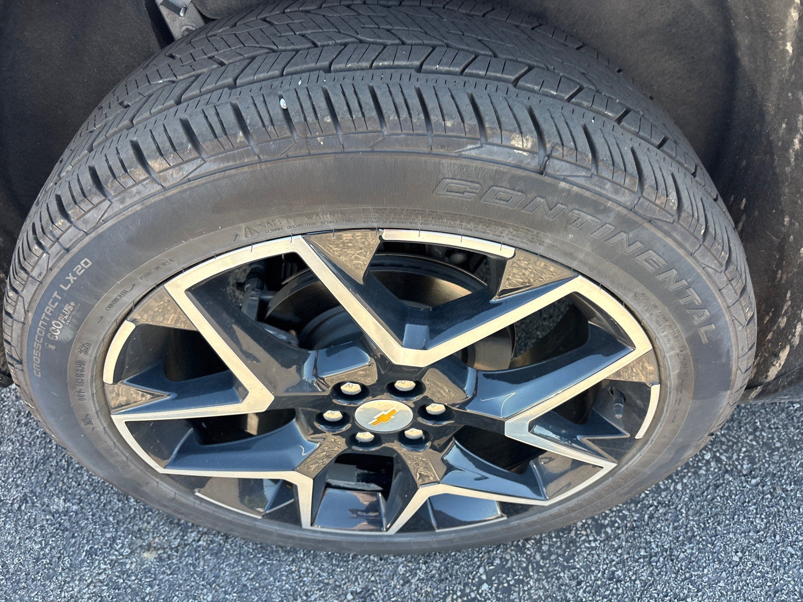 Used 2026 Chevrolet Traverse High Country w/ LPO, Floor Liner Package AWD/4WD image 10