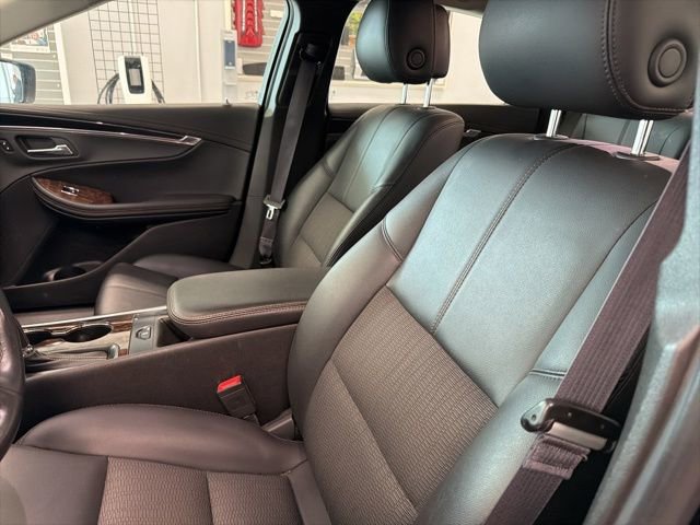 Used 2014 Chevrolet Impala LT image 16