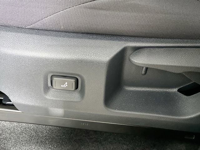 New 2026 Toyota Tacoma SR image 12