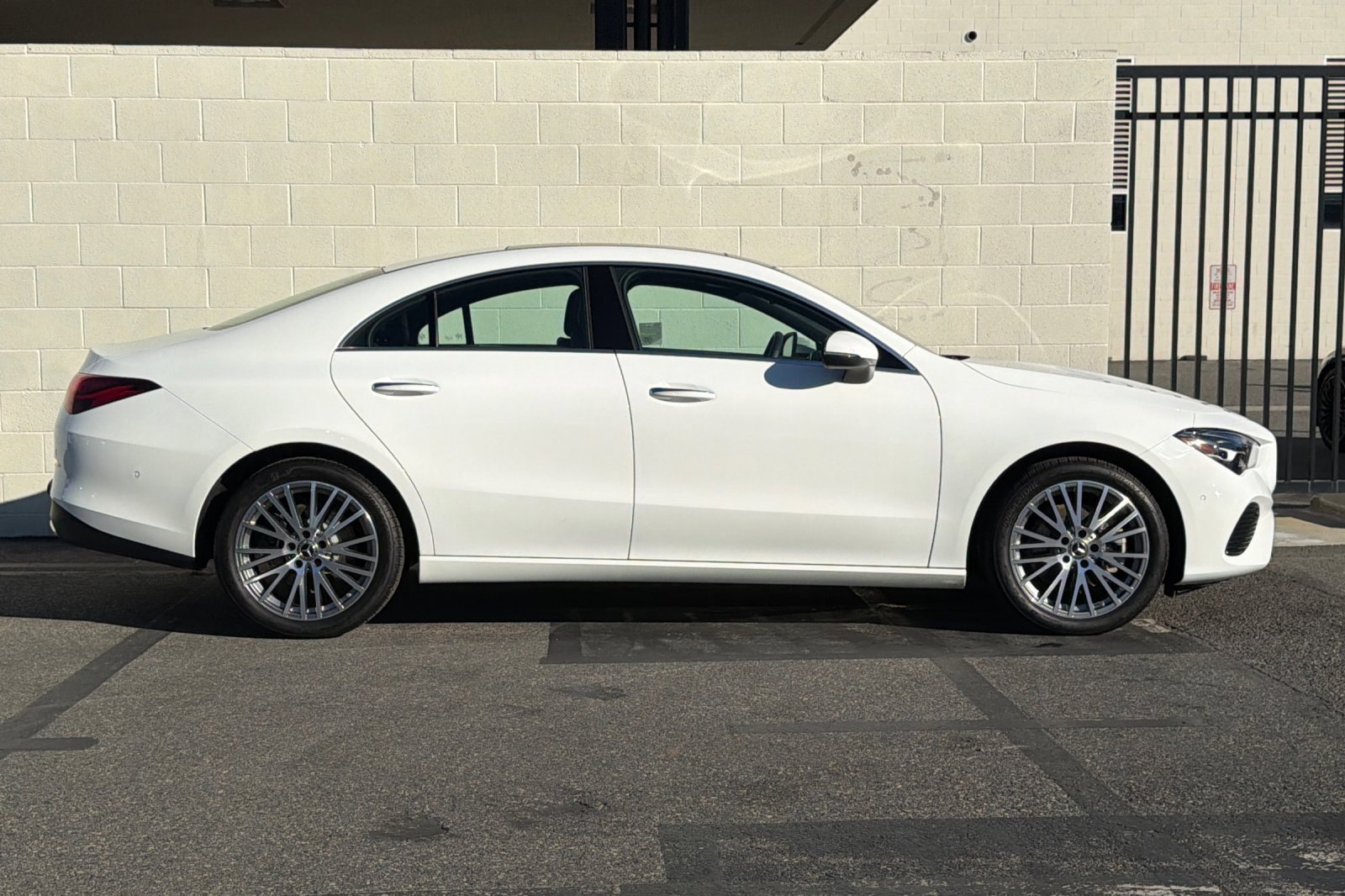 Certified 2025 Mercedes-Benz CLA 250 4MATIC image 3