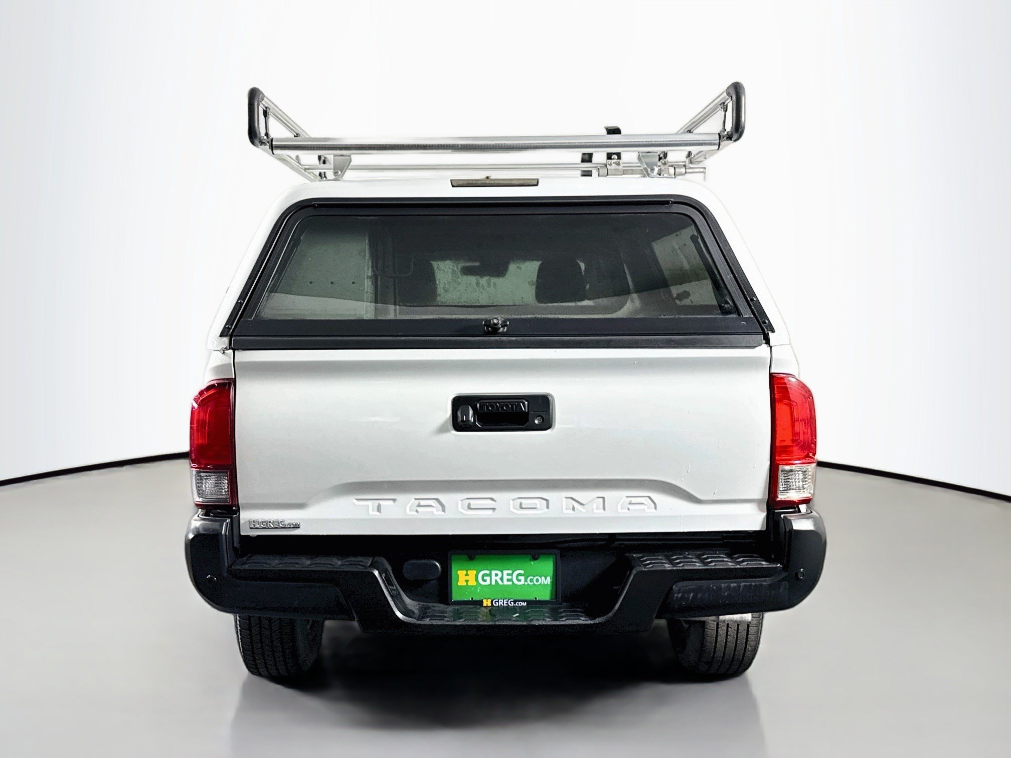 Used 2021 Toyota Tacoma SR RWD image 8