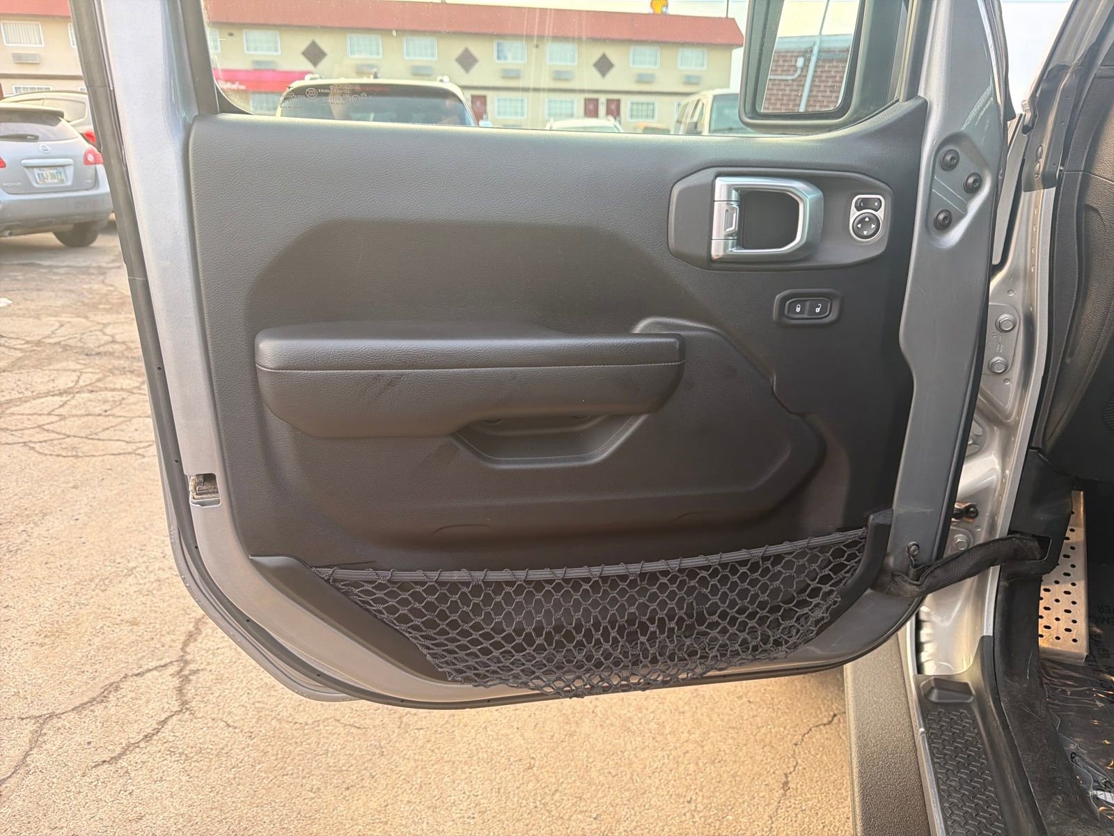 Used 2020 Jeep Gladiator Rubicon w/ Cold Weather Group image 12